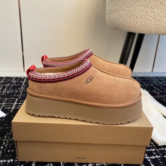 Ugg Tazz Tasman Platform Slipper in chestnut - Picture 1 of 9
